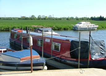 Photo of narrowboat